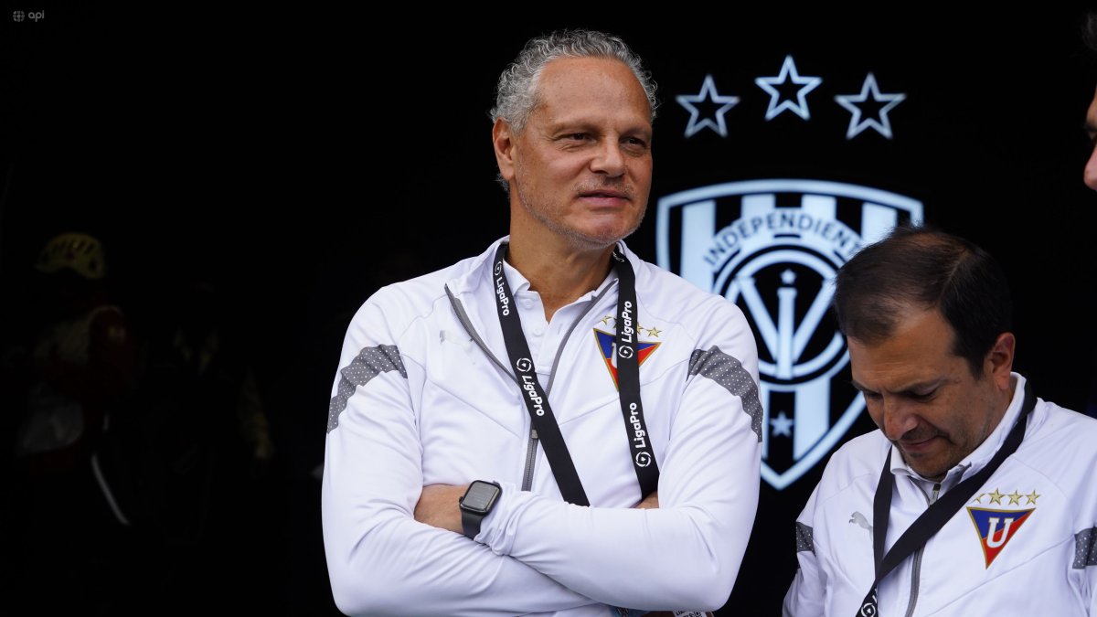 Esteban Paz, principal directivo de los albos, calificó de difícil el cotejo ante los rayados.