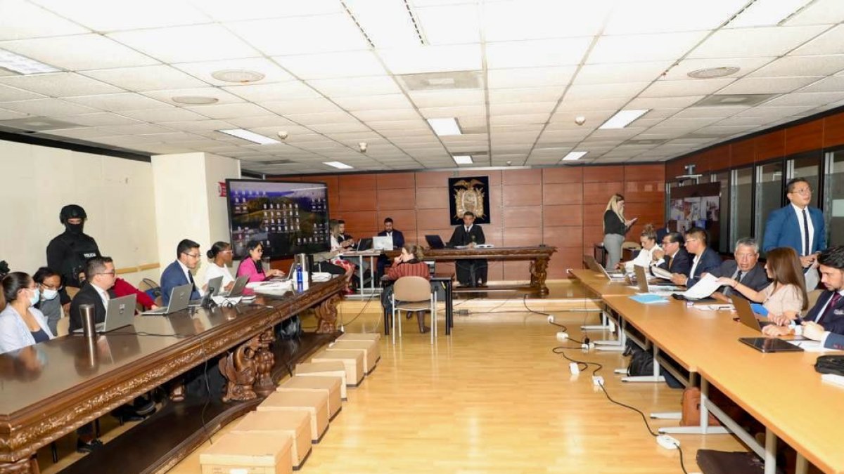 Instalación de la audiencia de formulación de cargos contra 31 detenidos por su presunta participación en el delito de delincuencia organizada.