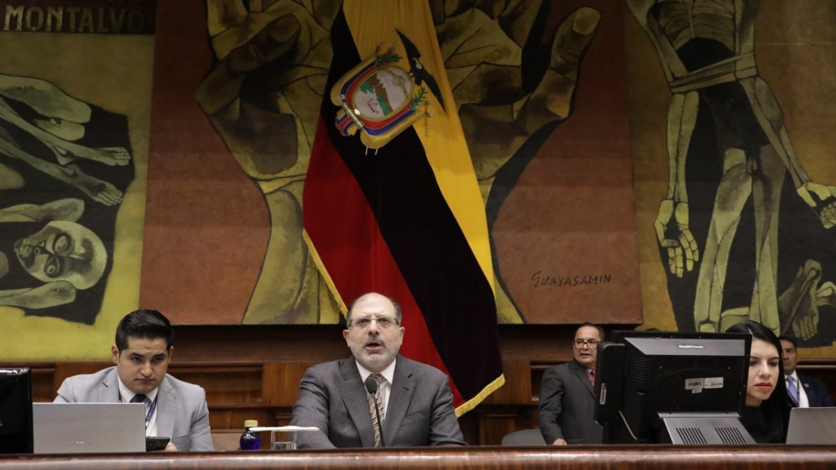 El presidente del Legislativo, Henry Kronfle, destacó que se han aprobado leyes con más de 100 votos.