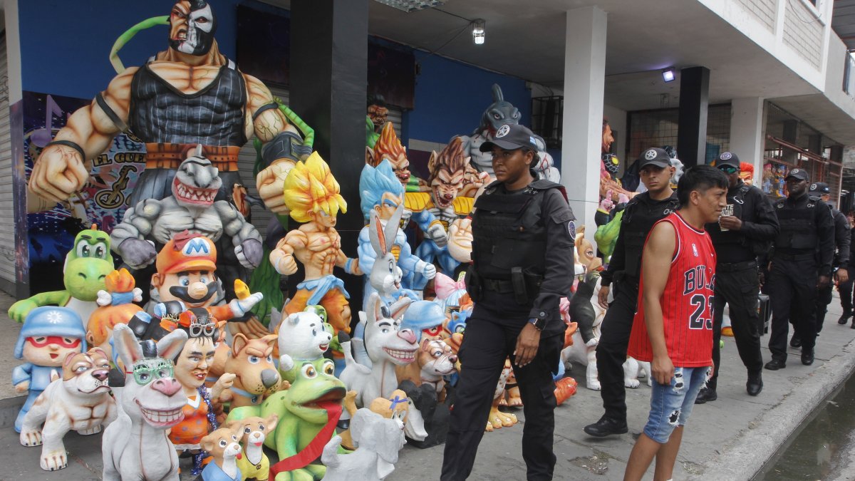 Control. Un contingente de agentes municipales fueron desplegados a la 6 de Marzo y sus alrededores.