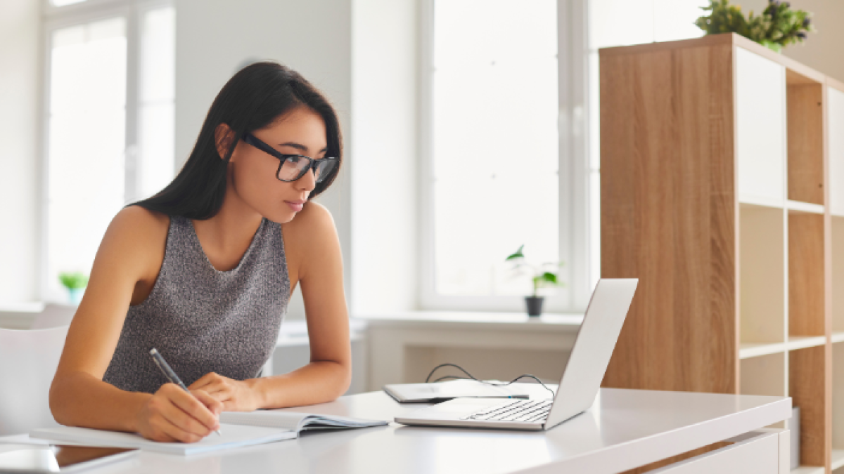 Referencial. Clases online.