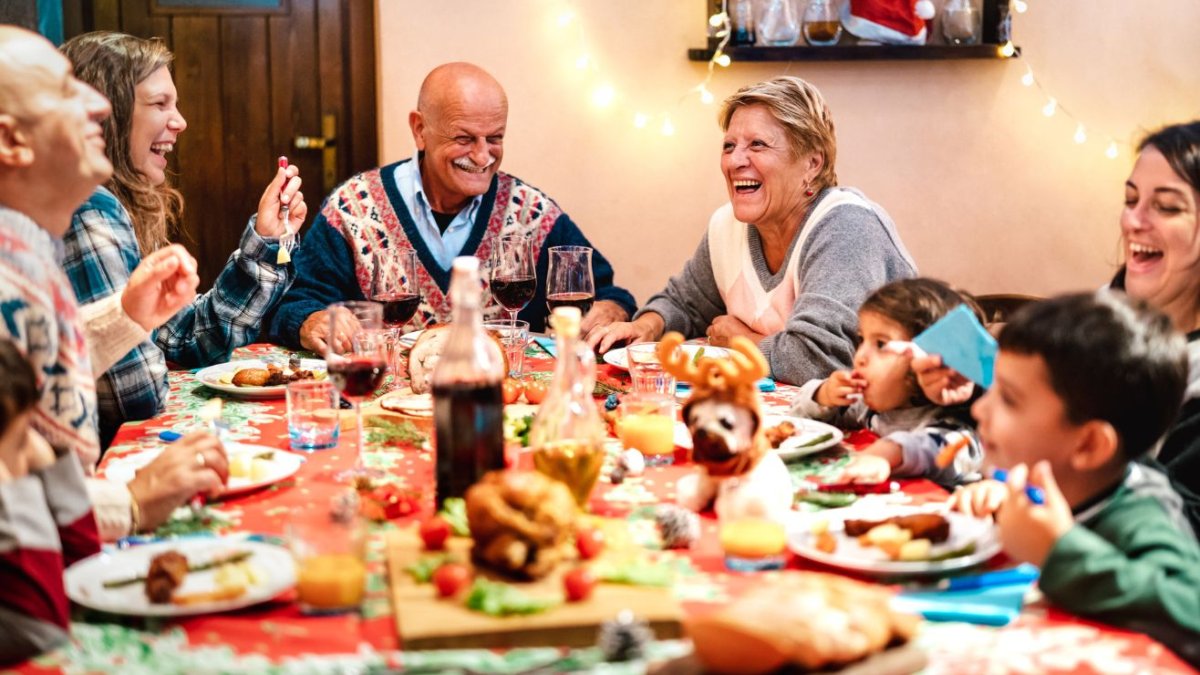 La unión familiar junto a la mesa es siempre lo más importante en estas fechas.
