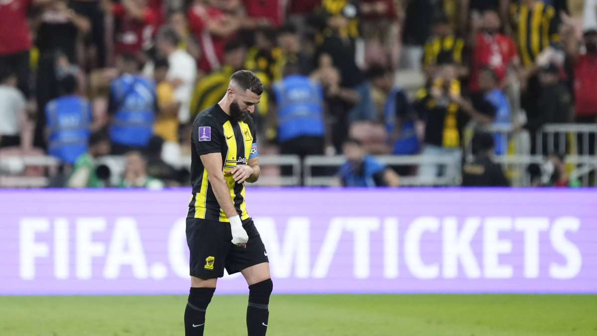 El delantero francés Karim Benzema tuvo un bajo nivel ante Al Raed.