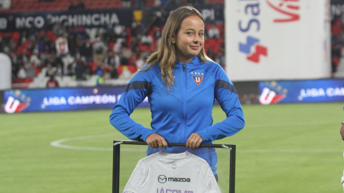 Arella Jácome tuvo su despedida de las Guerreras blancas.