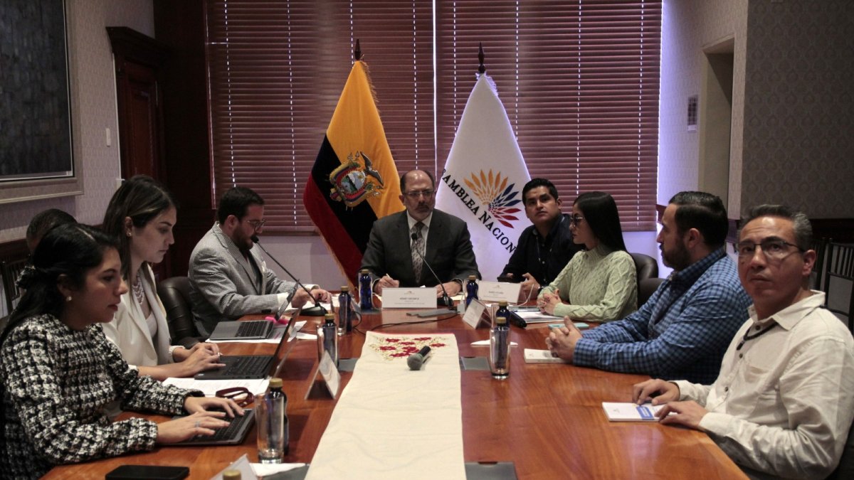 el Consejo de Administración Legislativa (CAL)