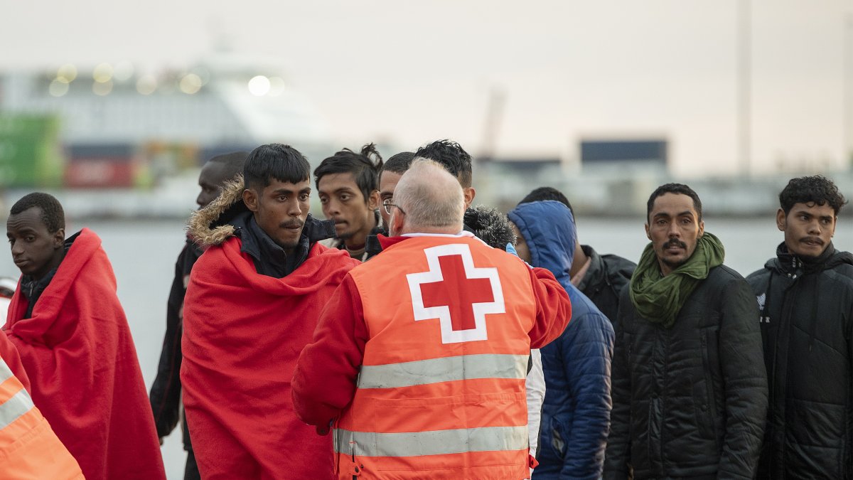 La llegada de inmigrantes a Canarias se incrementó de manera significativa a partir del pasado mes de agosto, con algunos momentos de gran afluencia que pusieron en apuros a los servicvios de acogida.