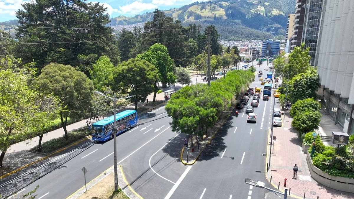 La avenida Patria está entre 100 tramos viales rehabilitados.