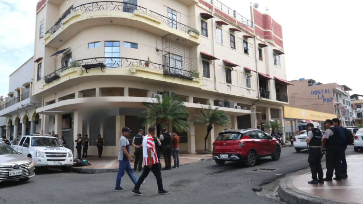 Roban un banco en pleno centro de Durán