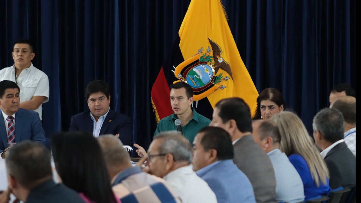 El presidente Noboa indicó que las primeras cinco semanas de gobierno han sido un 