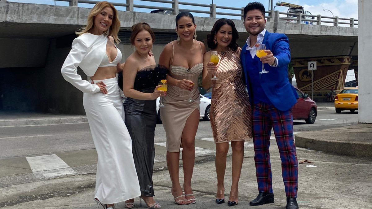 Con Jasú, Silvana Torres, Wendy Rosillo y Jorge Heredia.