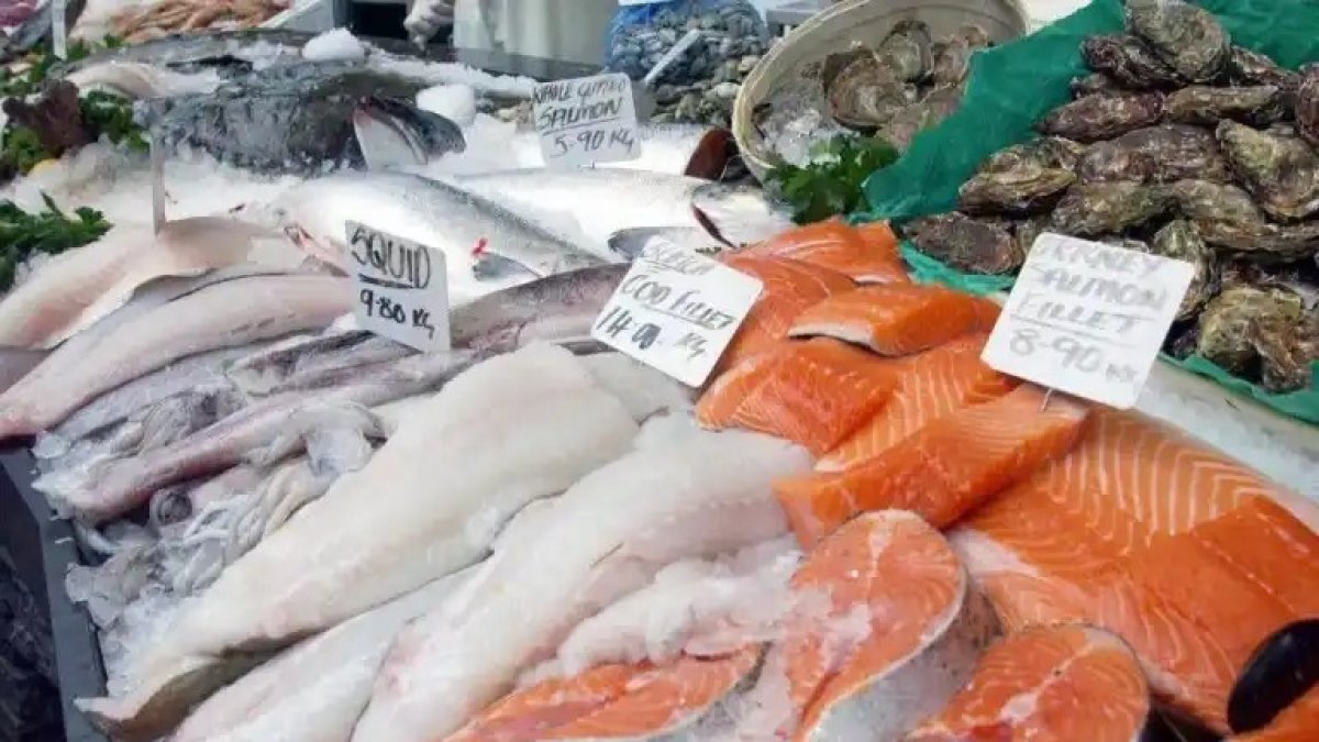 Doctores destacan un mineral en el pescado que evita daños.