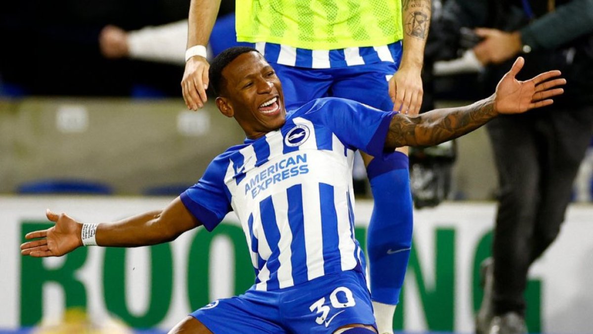 Pervis Estupiñán destacó y marcó un gol en el encuentro ante Tottenham