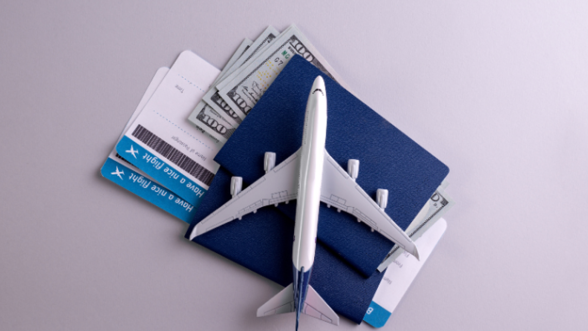 Detalles. Quiport apuntó que en 2023 se abrieron cuatro nuevas rutas directas internacionales a Medellín, Nueva York, Cancún y Orlando, ampliando la oferta de destinos sin escalas desde Quito.