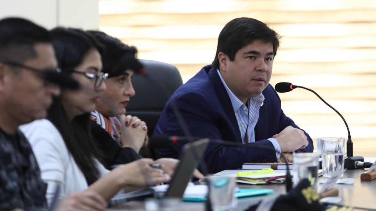 Una actividad oficial en la que participó Arturo David Félix Wong, secretario de la Administración Pública del Gobierno de Daniel Noboa.