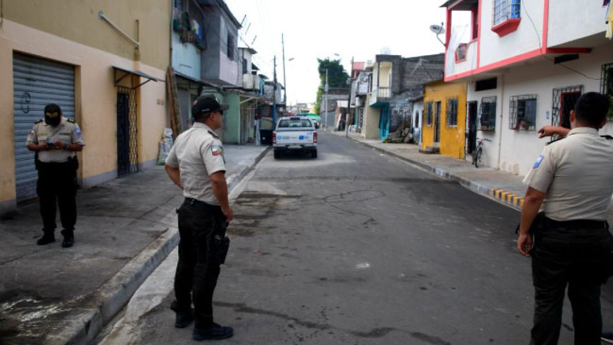 Proceso. Imagen de un levantamiento de información de un crimen.