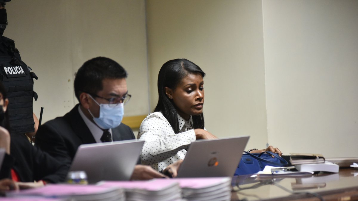 La fiscal Diana Salazar participa de audiencia en el caso Metástasis.