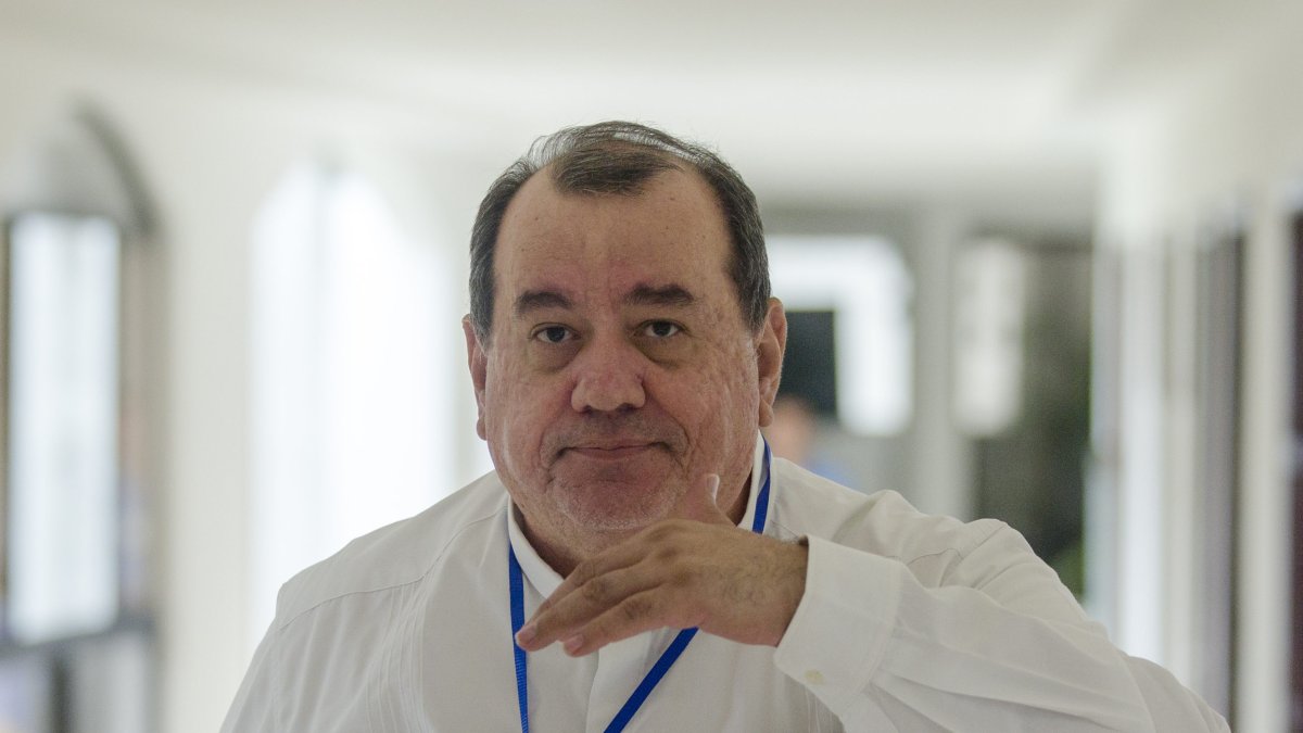 El sacerdote nicaragüense Carlos Avilés, vicario general de la Arquidiócesis de Managua. Uno de los sacerdotes detenido.