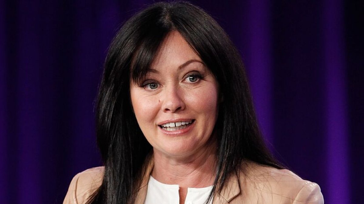 Shannen Doherty espera que pronto se encuentre la cura definitiva contra el cáncer.