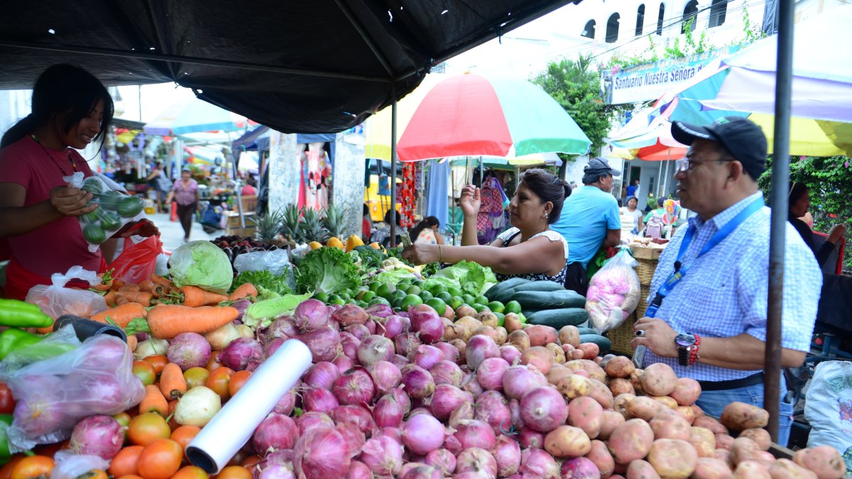 Plaza.- Uno de los mercados que hay en Guayaquil.