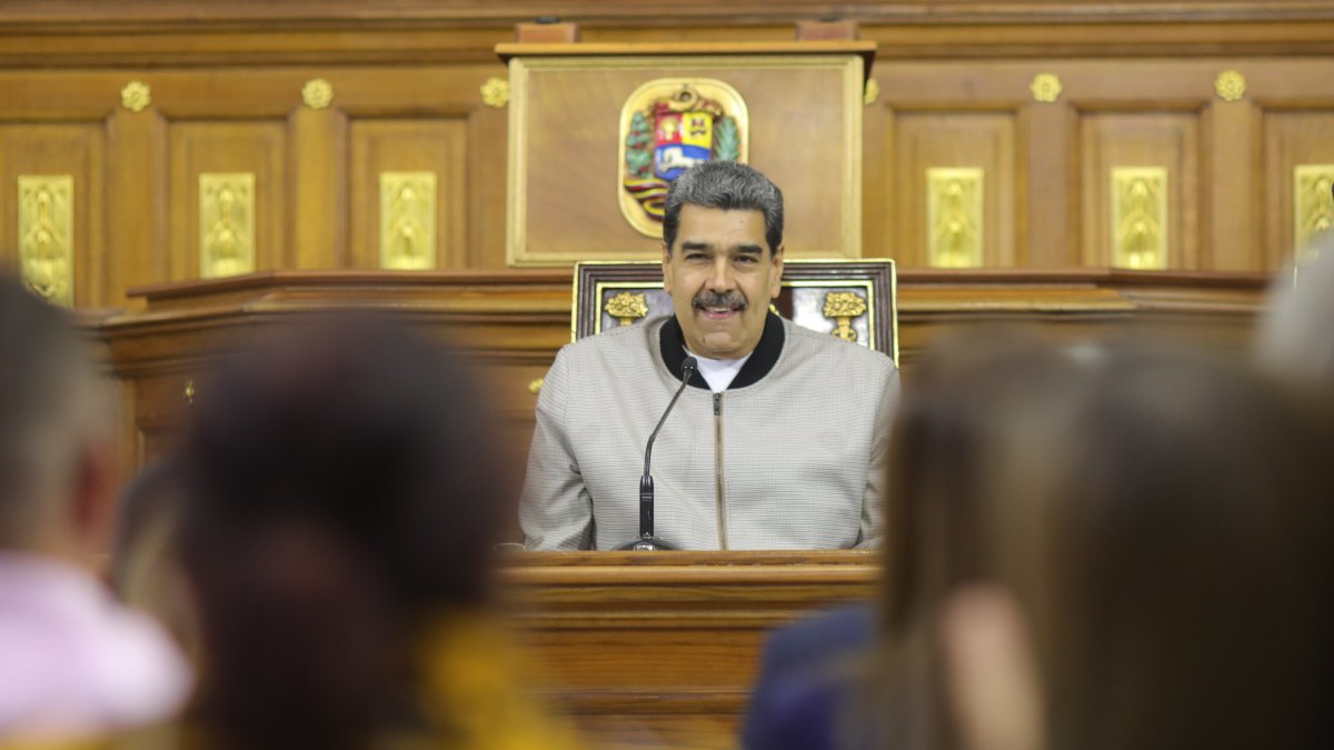 El presidente de Venezuela, Nicolás Maduro, durante un acto con diputados oficialistas en Caracas (Venezuela).