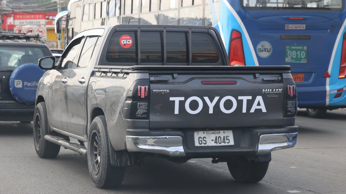Un vehículo con las placas adulteradas circulaba sobre la vía a Daule.