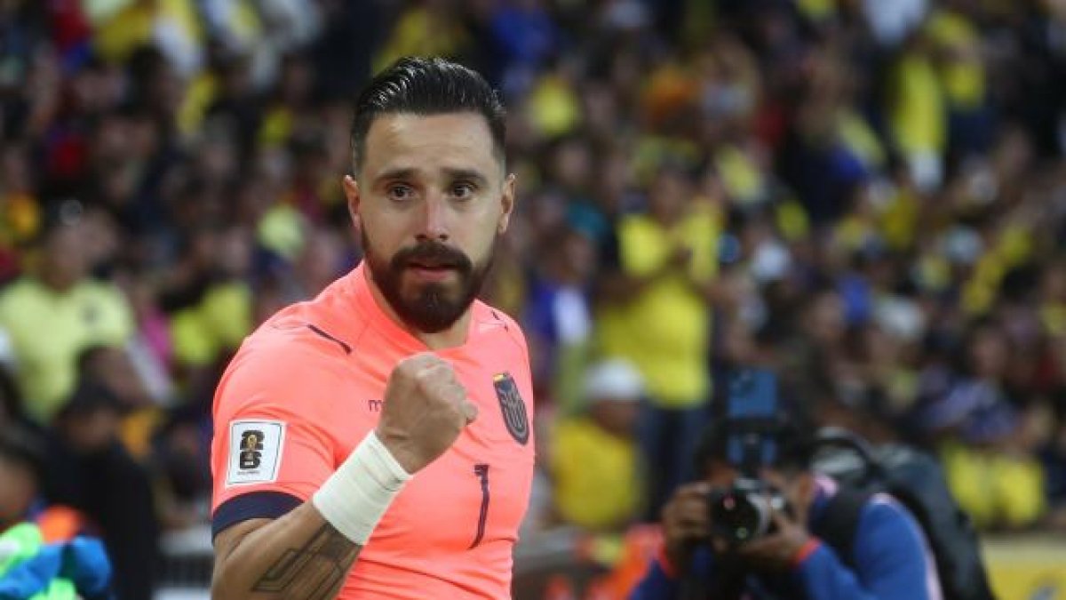 Hernán Galíndez jugará por dos temporadas en Huracán de Argentina