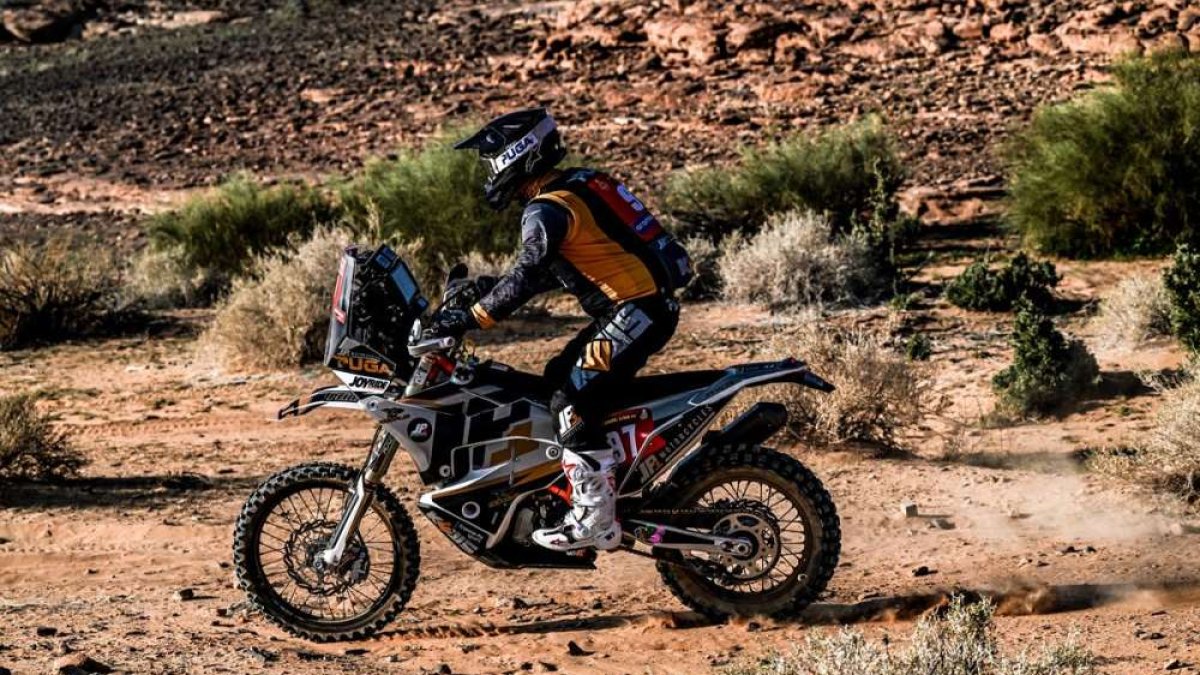 Juan José Puga logró terminar la etapa del Dakar de ayer en el puesto 10.
