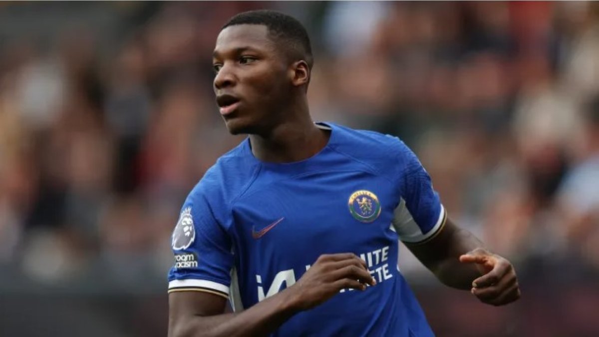 Moisés Caicedo mejora su nivel con el pasar de los partidos en Chelsea