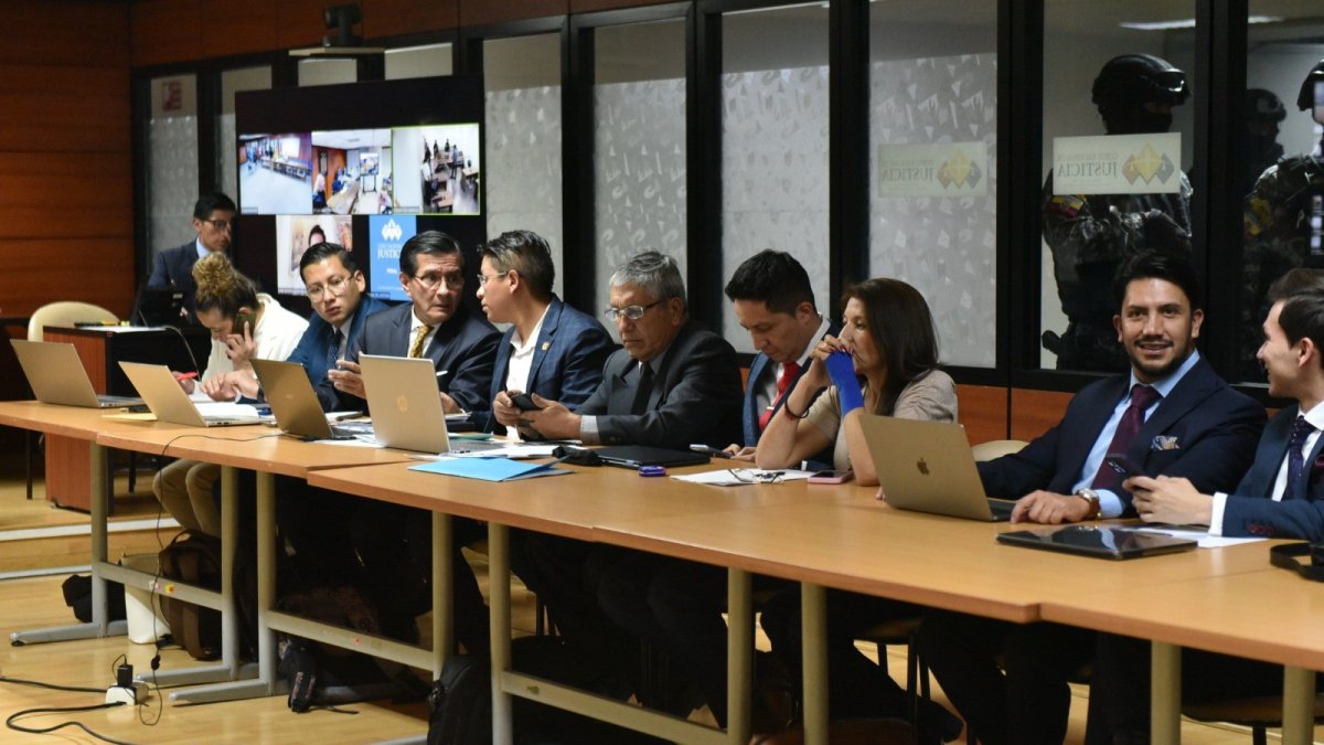 Diligencia. La semana pasada la Fiscalía vinculó a ocho personas al caso de delincuencia organizada.