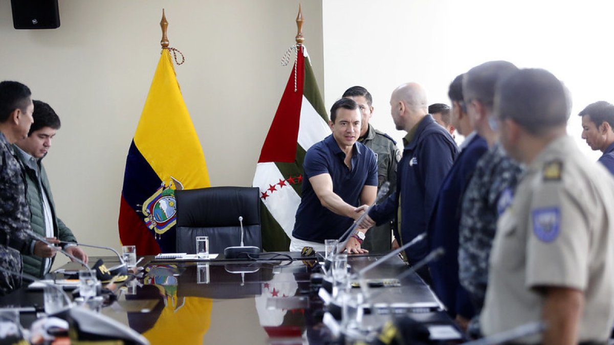 En Manta, el presidente, Daniel Noboa, y otras autoridades encabezaron la Mesa de Seguridad.