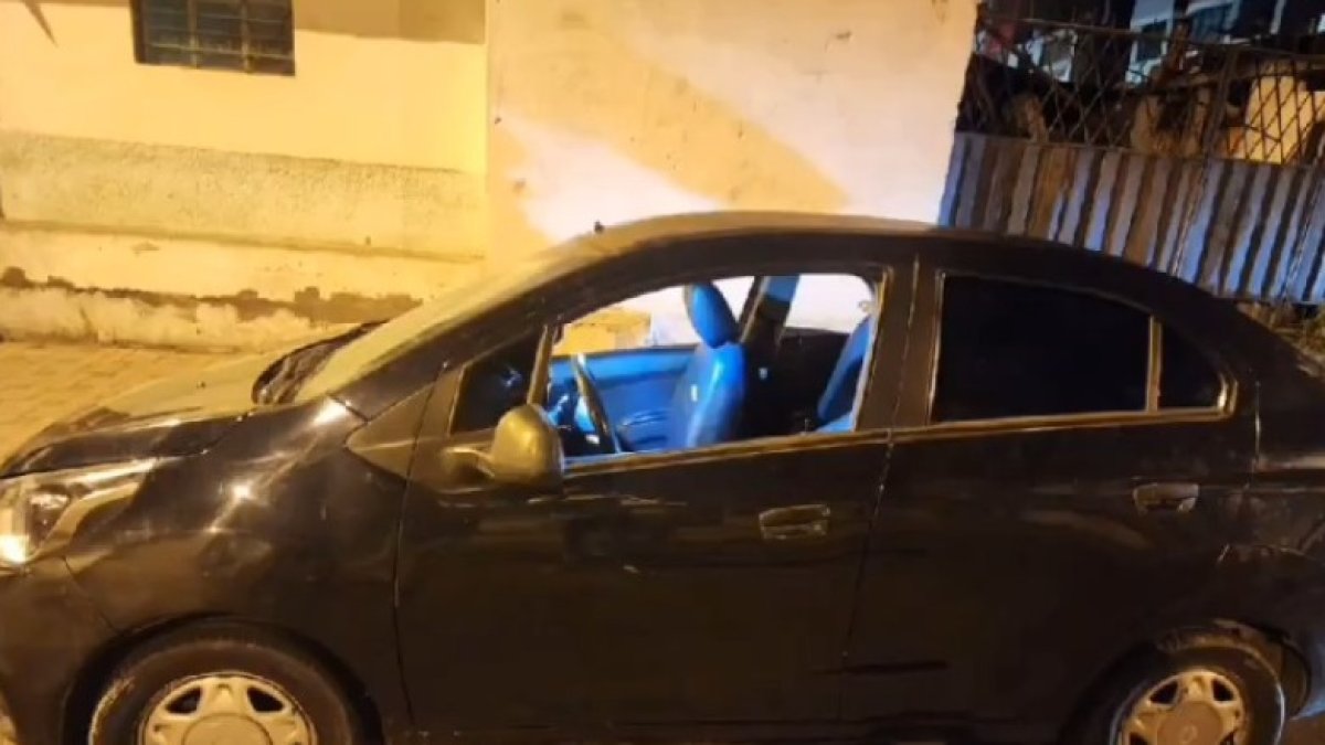 Uno de los vehículos incautados en el operativo.