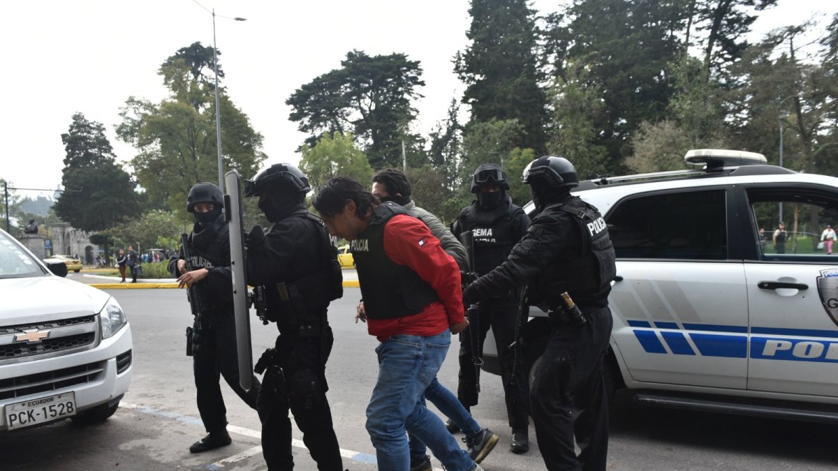 Fabricio Colon Pico está relacionados con presuntos actos de intimidación contra la fiscal Diana Salazar.