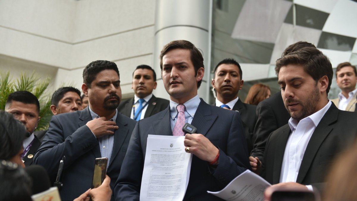 Anuncio. El viceministro Esteban Torres acudió a la Corte Constitucional.