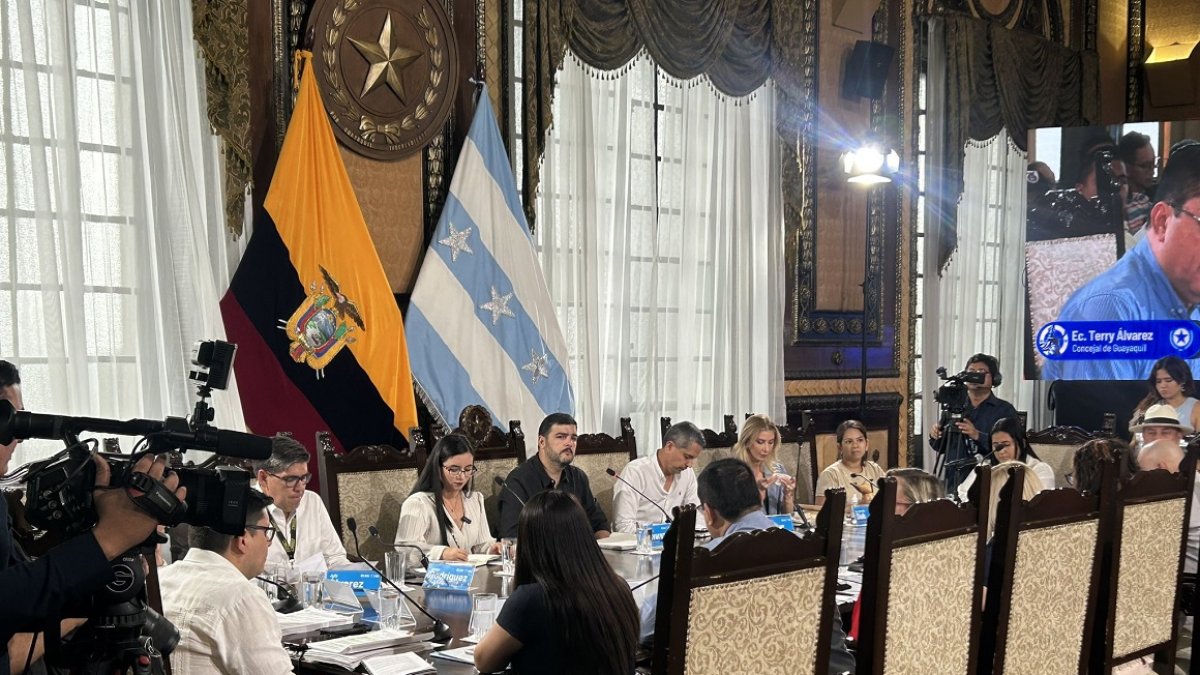 La sesión se desarrolló en el Salón de la Ciudad sin la presencia de la prensa e invitados.