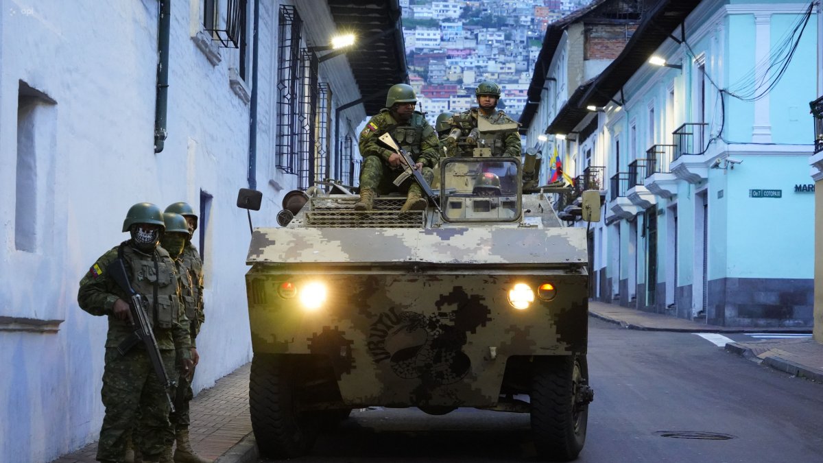 Quito se encuentra militarizada.