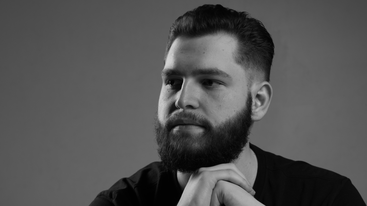 Amirali Kerimovs lidera proyectos clave en Baches App, innova con Junter y funda FindBelay para revolucionar la industria de seguros con inteligencia artificial