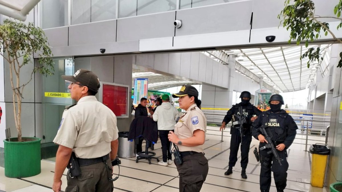 El equipo antiexplosivos de la Policía activó los protocolos de seguridad y descartó la amenaza.