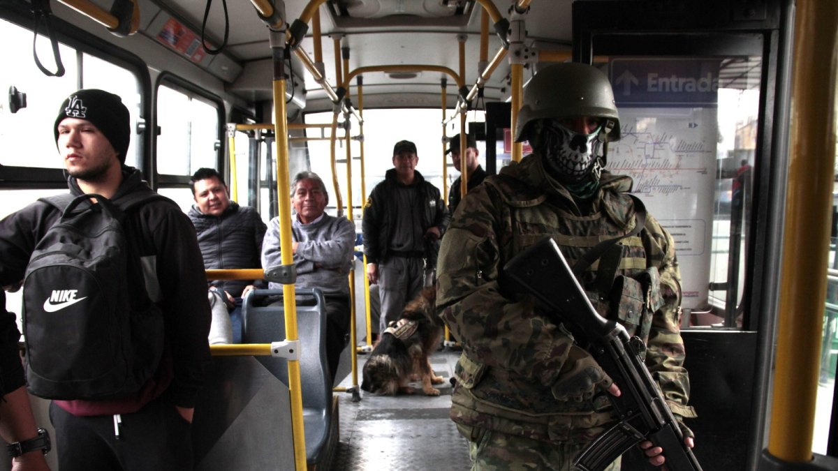 La ciudadanía apoya los controles que se realizan en el transporte público, estos lugares son el foco donde se dan más robos.