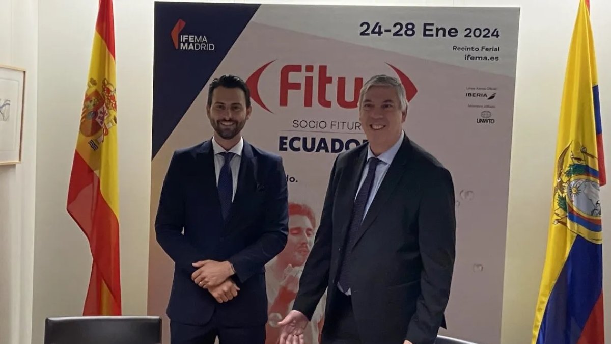 Madrid. El ministro Niels Olsen y el presidente ejecutivo de Ifema.