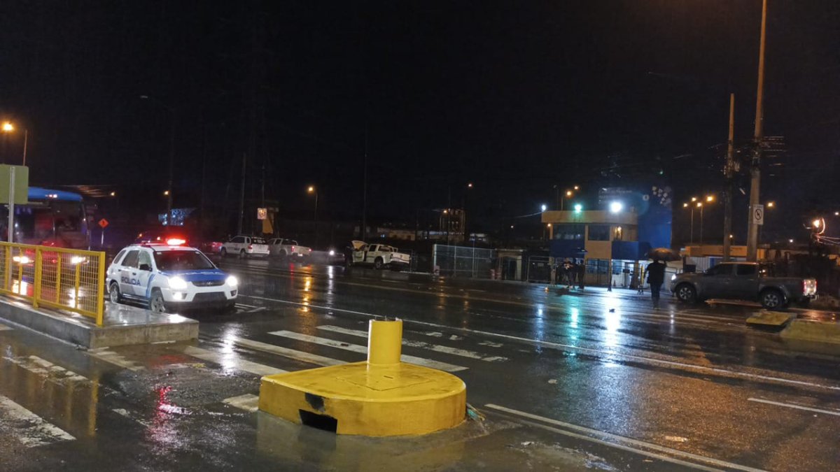 Ambiente en los exteriores del centro carcelario.