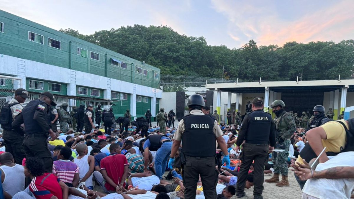 Cárcel de Esmeraldas fue intervenida por personal de la Policía