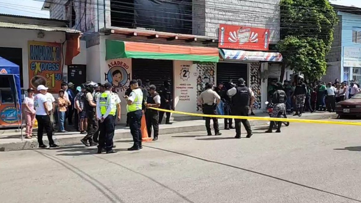 Santa Elena. La policía llegó para recabar información del sicariato