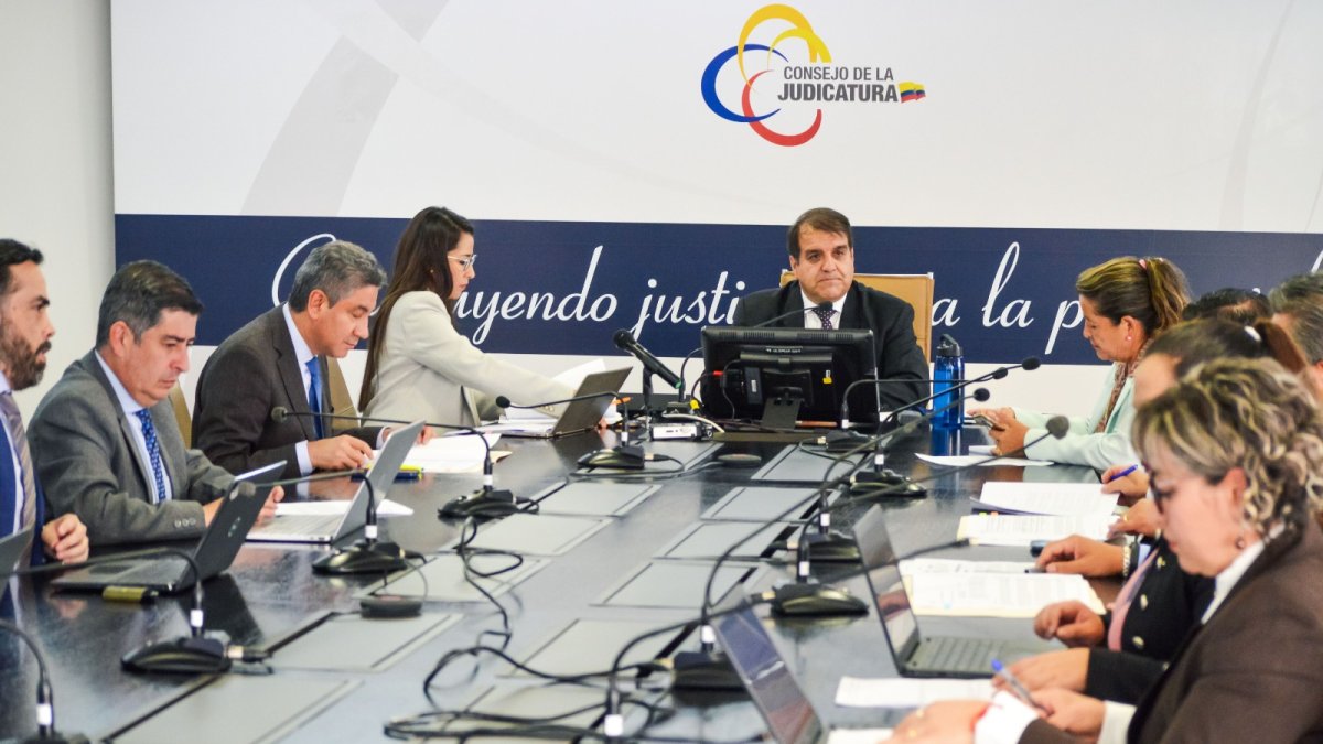 El pleno de la Judicatura hizo precisiones al proyecto de resolución, mismo que fue aprobado.