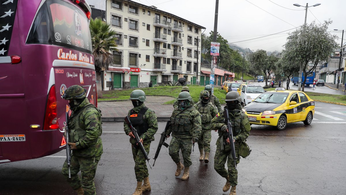Uno de los efectos de que culmine el estado de excepción es que las FF. AA. abandonan las calles.