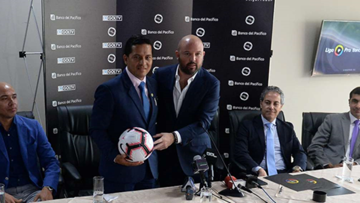 En 2019 LigaPro acordó pagarle una mensualidad a los árbitros que dirijan los partidos de Serie A y B