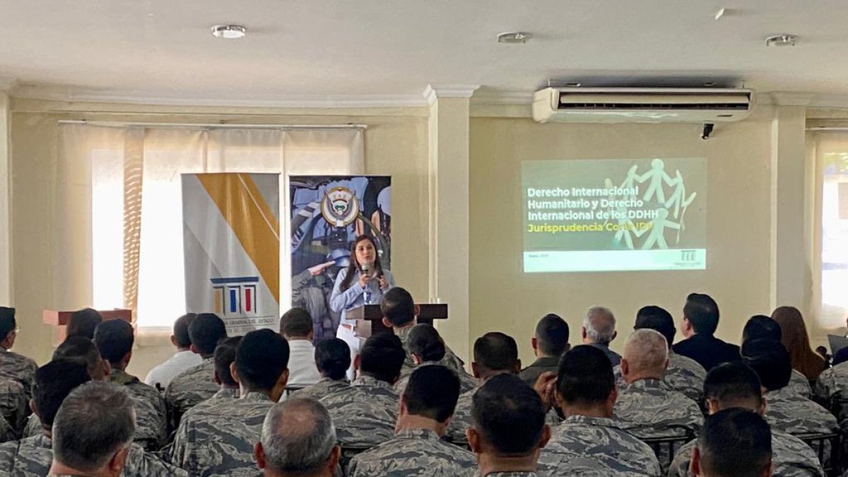 Taller. Miembros de la Fuerza Aérea Ecuatoriana recibieron capacitación en Derecho Internacional Humanitario.