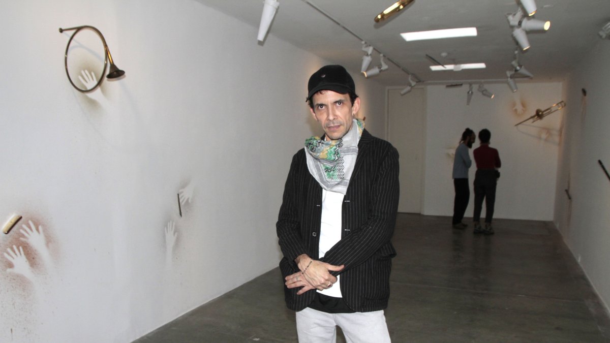 Obra de Santiago Reyes llamada Soplo.