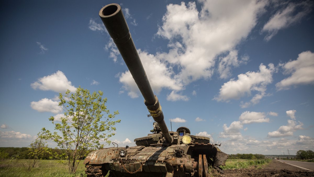 Un tanque ruso abandonado cerca de Járkov.