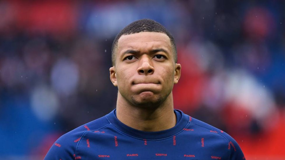 Kylian Mbappé aún no define su futuro con PSG