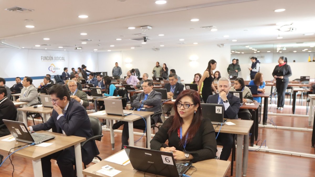 Pruebas. El año pasado los aspirantes a ser jueces de la Corte acudieron a rendir sus pruebas psicológicas.